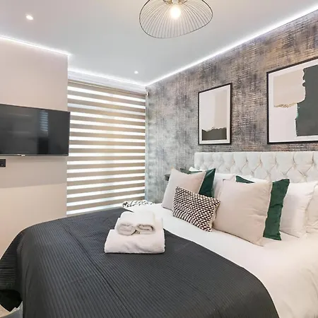 Stunning London Flat With Jacuzzi Bath Apartment Exterior photo