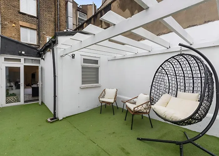 Stunning London Flat With Jacuzzi Bath